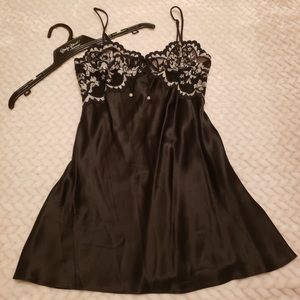 MARILYN MONROE Satin and Lace Chemise